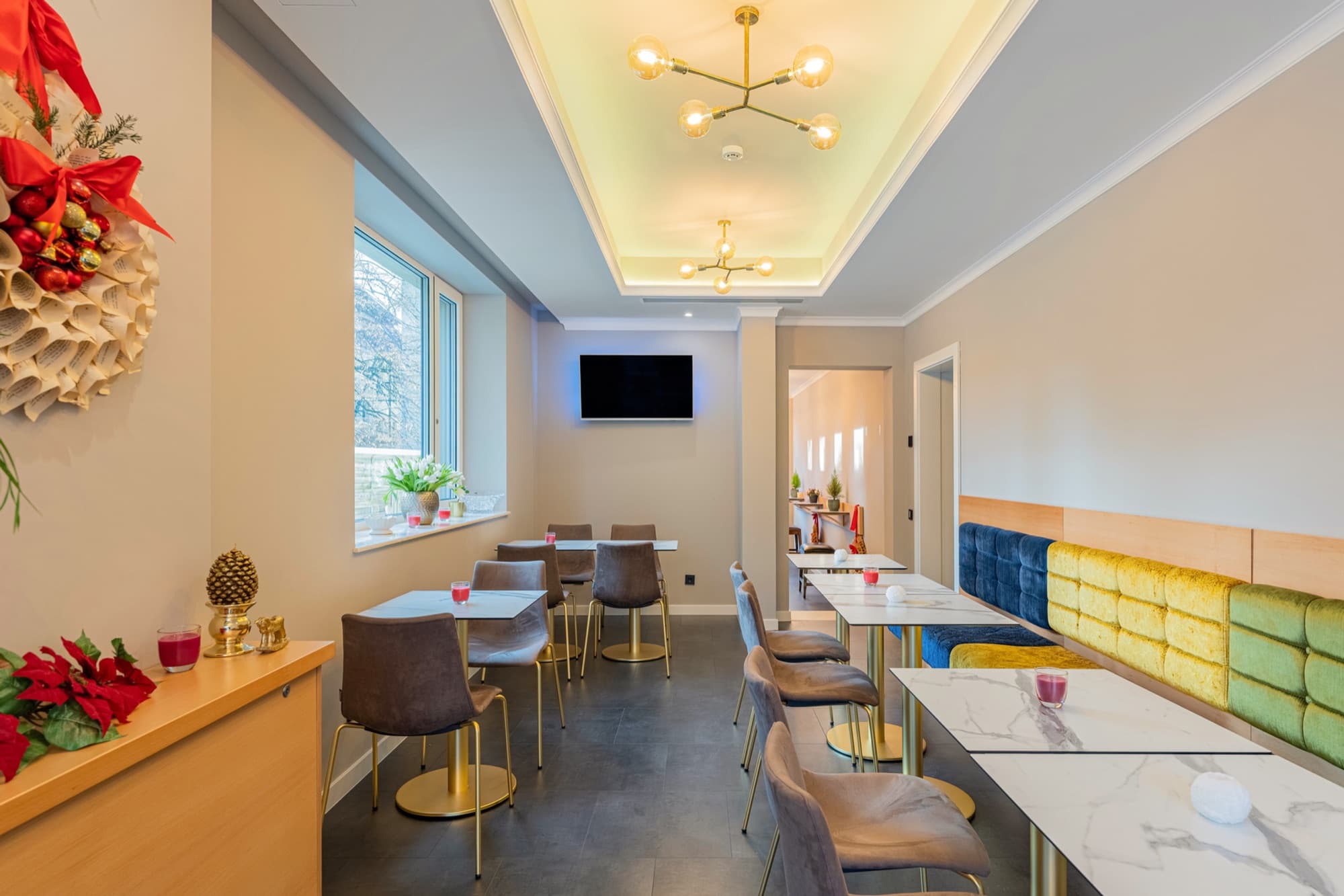 Breakfast and dining area at Pergola Boutique Hotel Bucharest